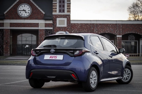 Hybrid or electric car: advantages and disadvantages of the latest technologies Hybrid or electric car: advantages and disadvantages of the latest technologies